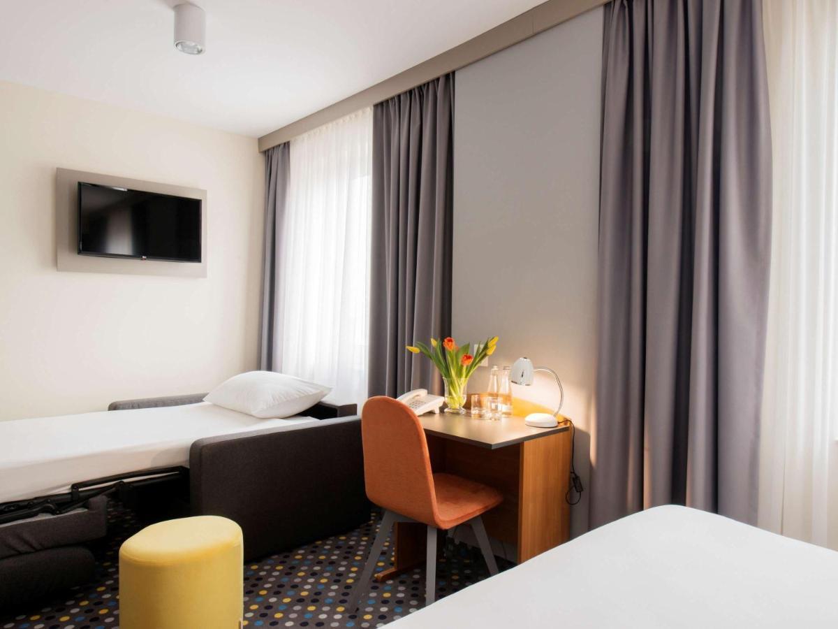 Ibis Styles Warszawa West 3*