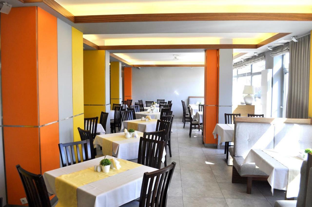Hotel Ibis Styles Warszawa West 3*